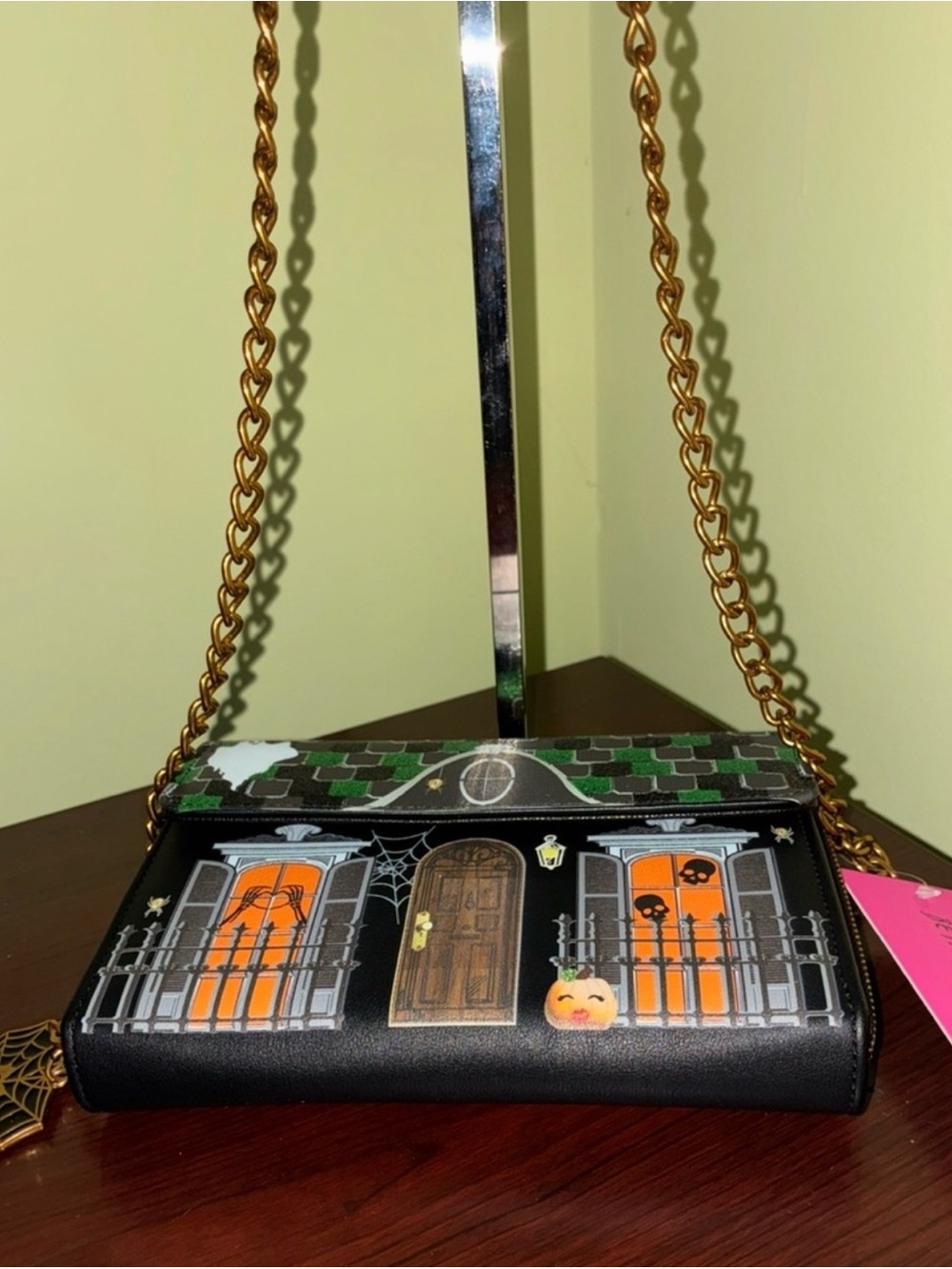 NWT Betsey Johnson Haunted House Crossbody Bag - Picture 5 of 5